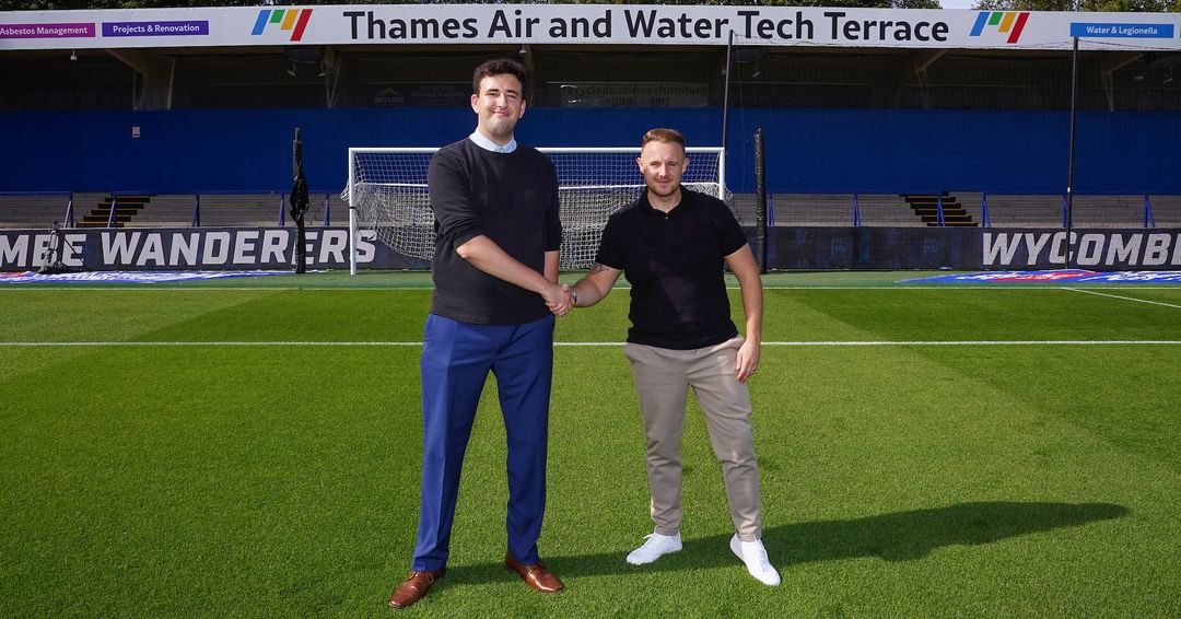 Thames Air & Water Tech sind neue Sponsoren der Tribüne im Adams Park